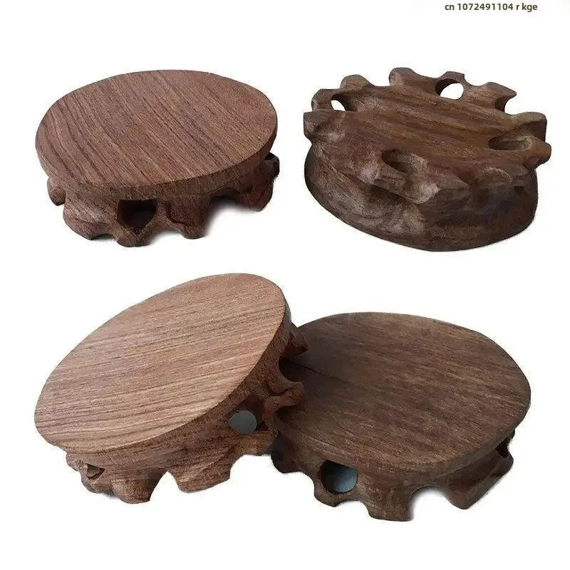 support bijoux bois artisanal marron clair foncé motifs sculptés rusticité