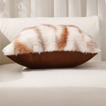 coussins décoratifs moderne peluche rayures horizontales blanc marron clair beige adhésifs