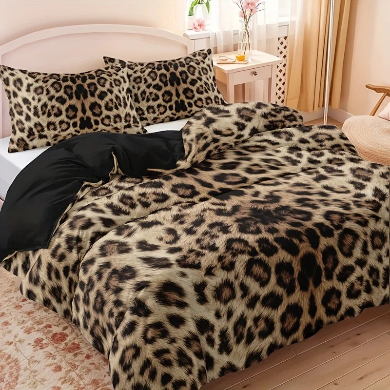 Détail de l'imprimé léopard sur la housse de couette 100% coton
