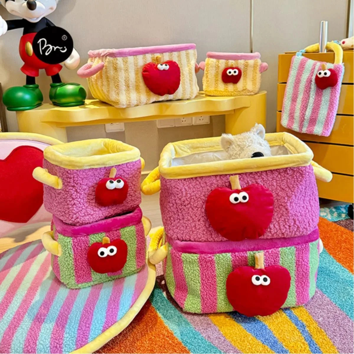 boîtes rangement pliables polyesters respectueuses environnement rose jaune vert rayures horizontales peluche douce poignées