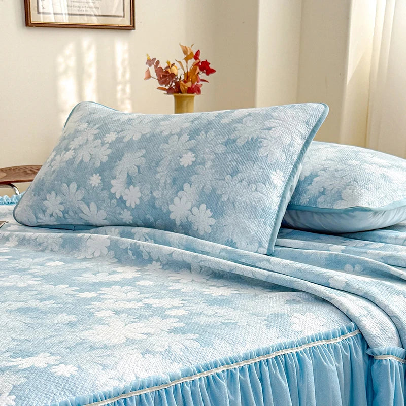 taies d'oreiller jacquard bleu clair fleurs blanches respirantes été douces 48x74cm modernes