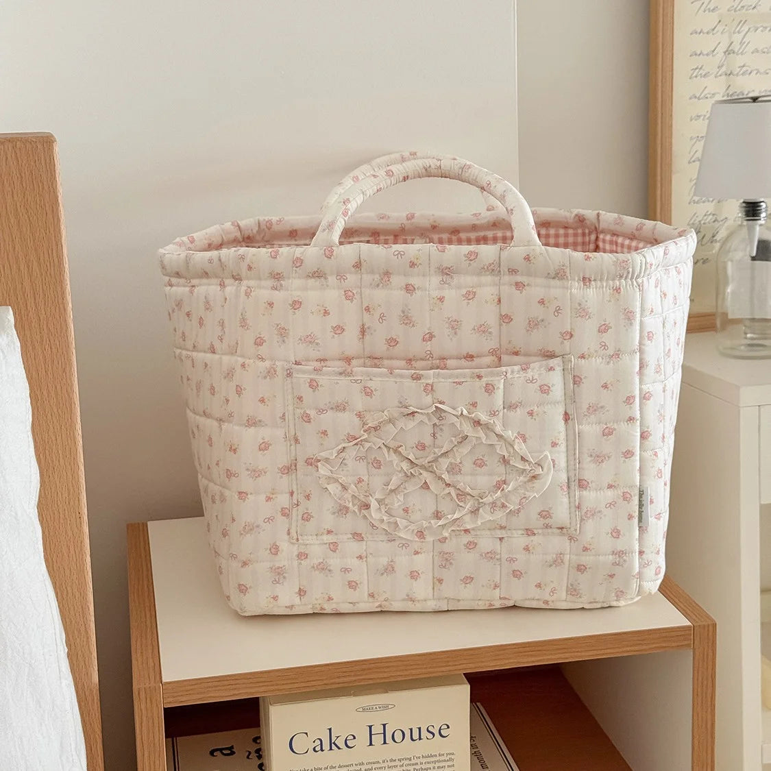 panier rangement tissu rose motifs floraux doux romantique