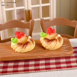 mini gâteaux dessert résine fruits détails fins maison poupée décor accessoire variés couleurs blanc