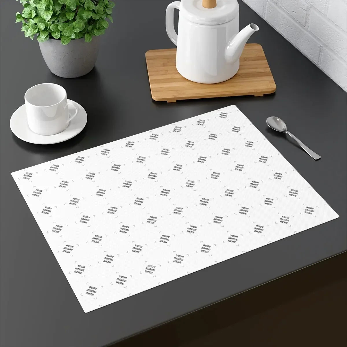 Détail du set de table en polyester et lin avec design personnalisé
