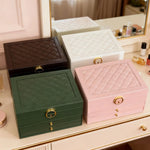 boîte rangement bijoux cuir motifs géométriques compartiments velours classique vert noir blanc rose chic