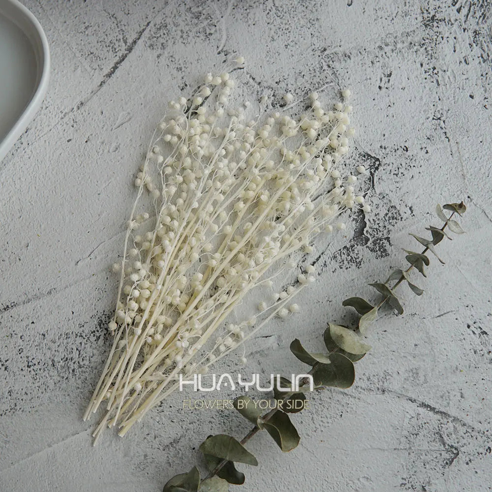 décoration intérieure bouquet fleurs séchées naturel marron rose rouge blanc