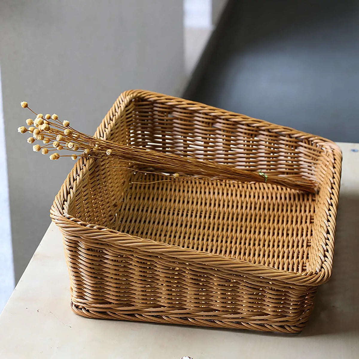paniers rangement osier tressé marron clair rustique traditionnel intérieur élégant organisation pratique unique authentique