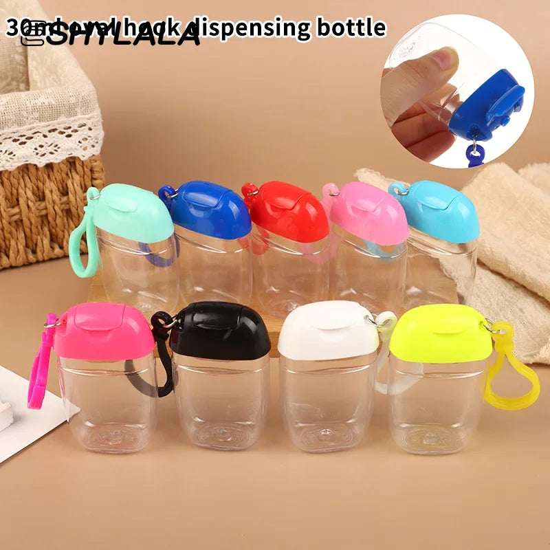 bouteilles rechargeables transparentes modernes couleurs variées anneaux fixation pratique distributeurs savon main cosmétiques alcool
