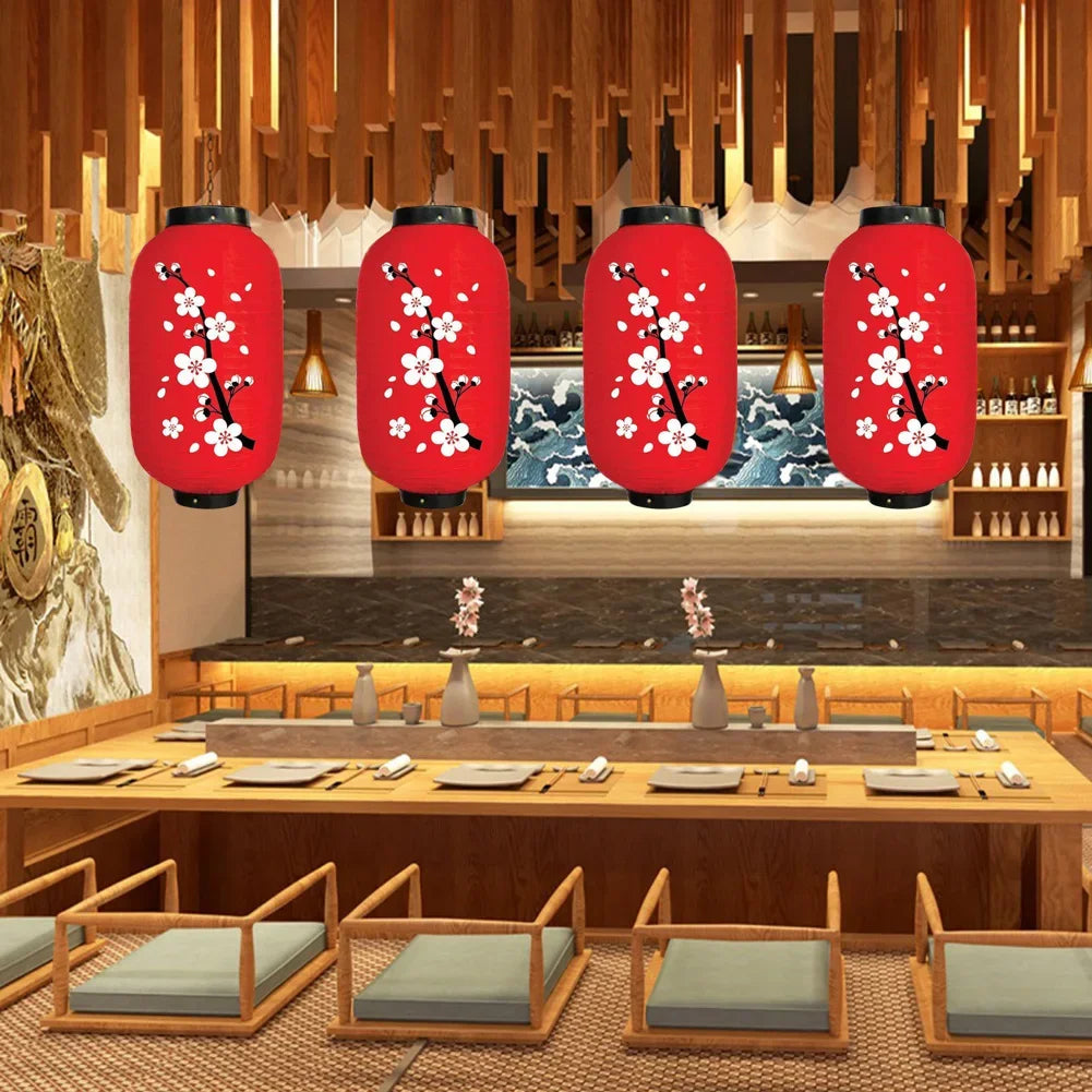 lanternes japonaises traditionnelles rouge blanche motifs floraux crochets métalliques opaques mariage fêtes événements