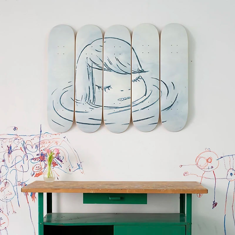 Planche skateboard décorative bois style japonais gris foncé