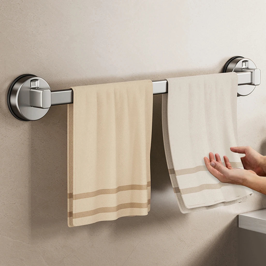 porte serviettes mural gris lisse ventouse acier laqué moderne salle bain non perforant simple