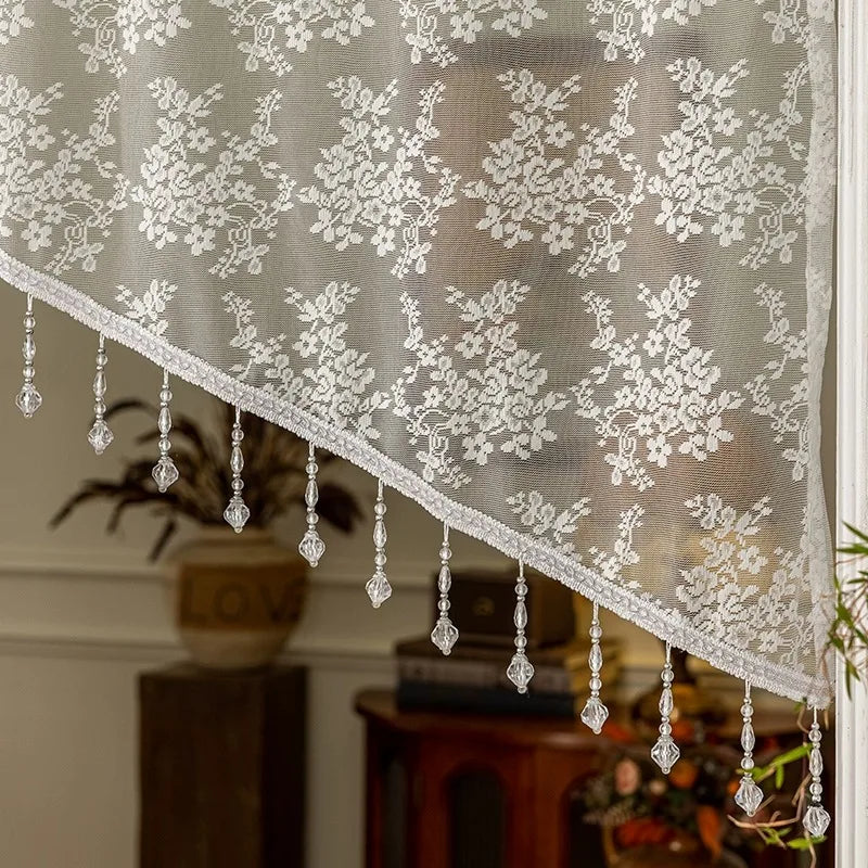 rideau blanc broderie florale transparent romantique pendantes maison