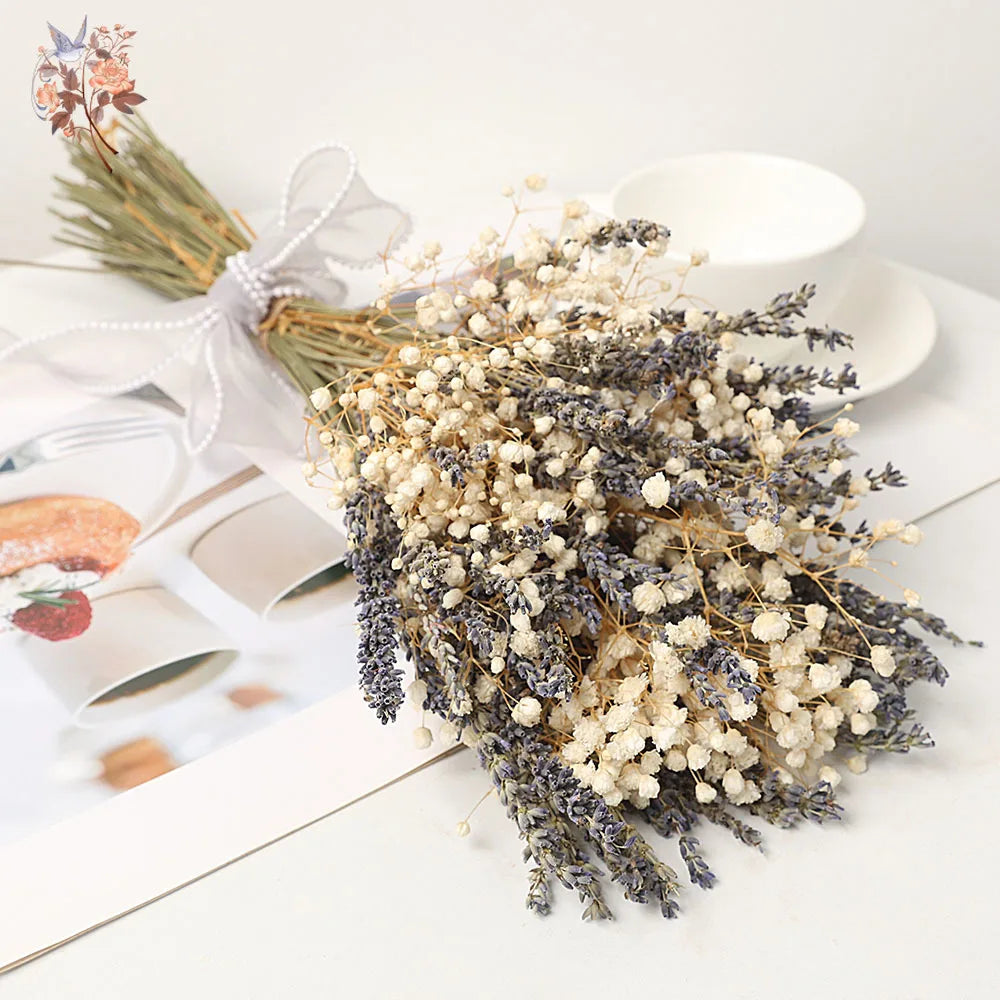 bouquet fleurs séchées lavande gypsophile mixte décoration maison anniversaire mariage violettes blanches boho doux