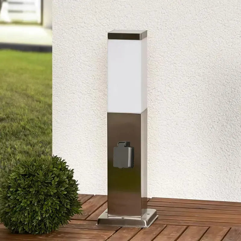 lampe gazon moderne blanc prise électrique industrielle led ip55 inoxydable