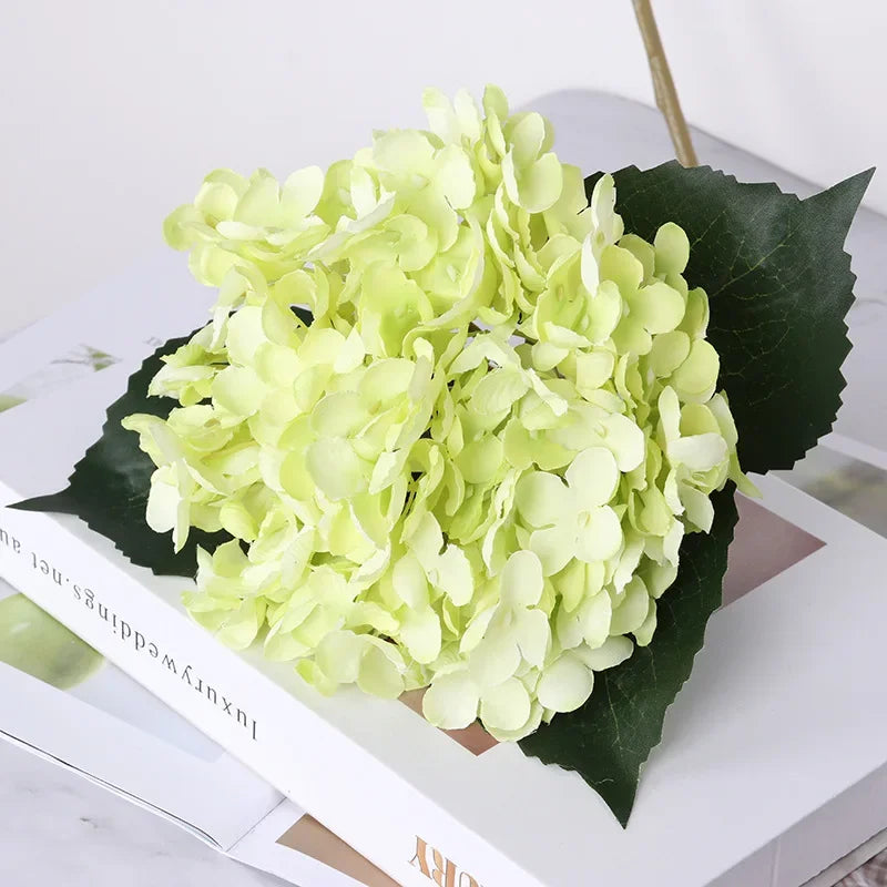 bouquet hydrangeas artificiels soie rose jaune gris bleu violet blanc moderne decoration mariage