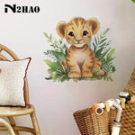 sticker mural illustration lionceau feuilles vertes orange chambre enfant salon decoration maison