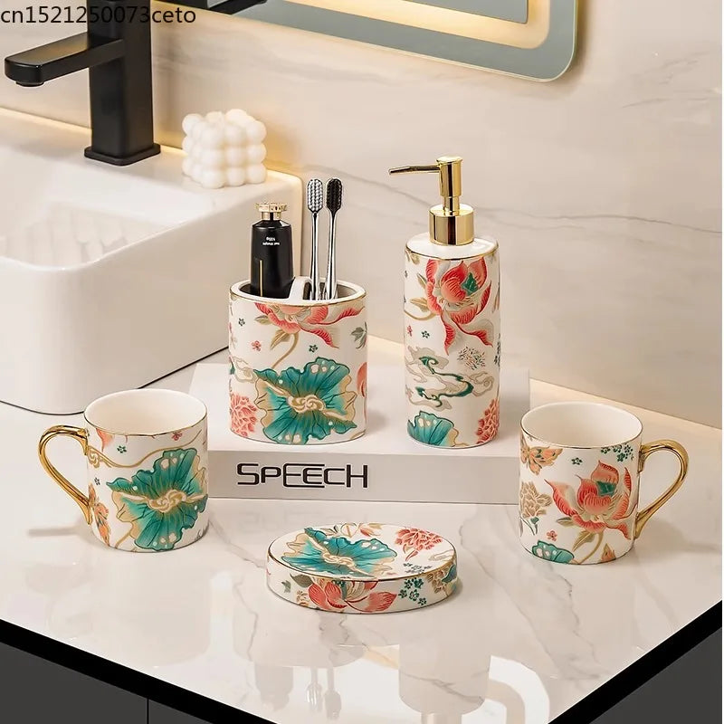 ensemble salle bain classique fleurs stylisées blanc or tasses porte brosse dents plateau savonnette