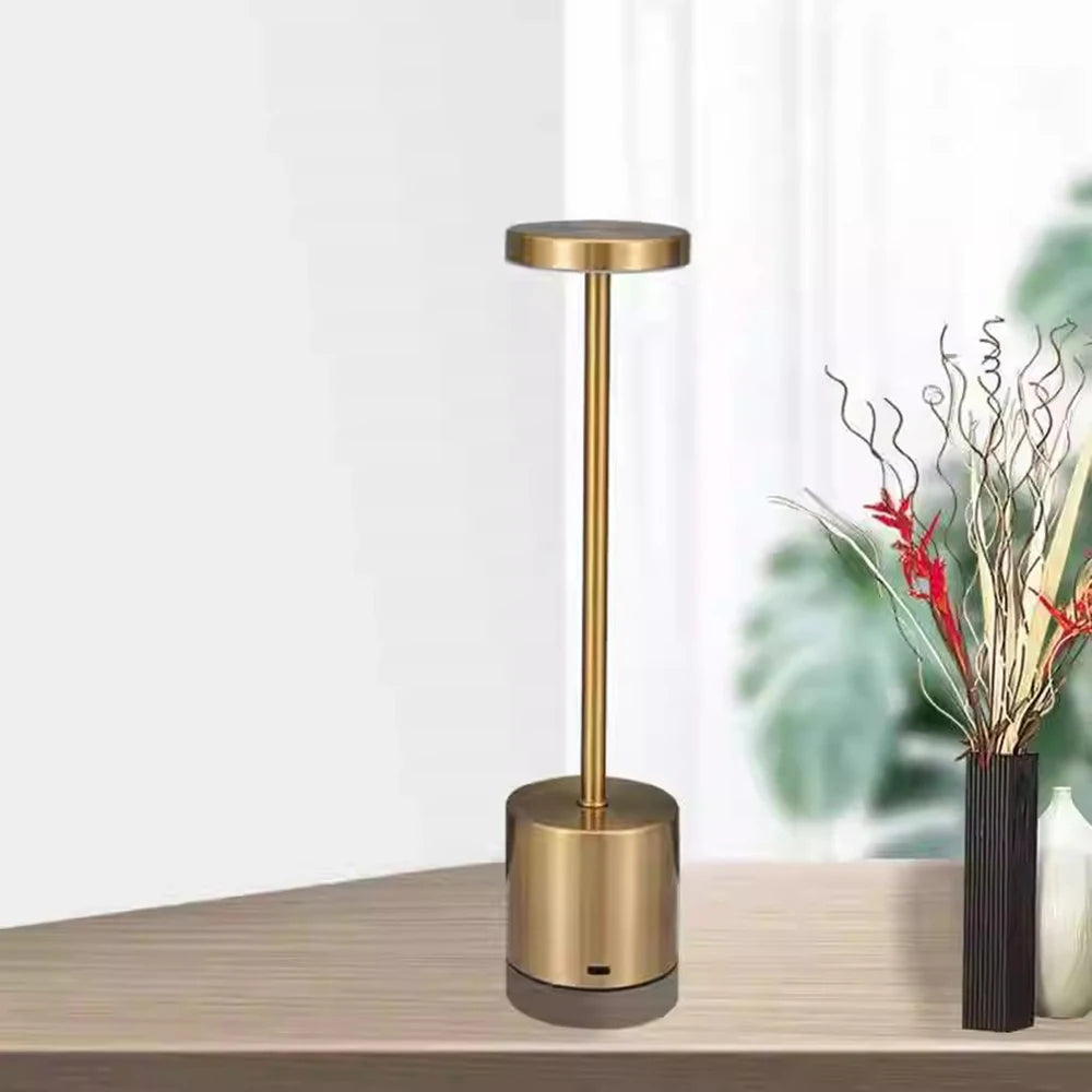 lampe table moderne dorée rechargeable flux lumineux réglable interrupteur tactile contemporain base fer