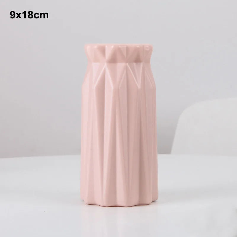 vase moderne blanc rose vert geometrique facettes minimaliste deco maison