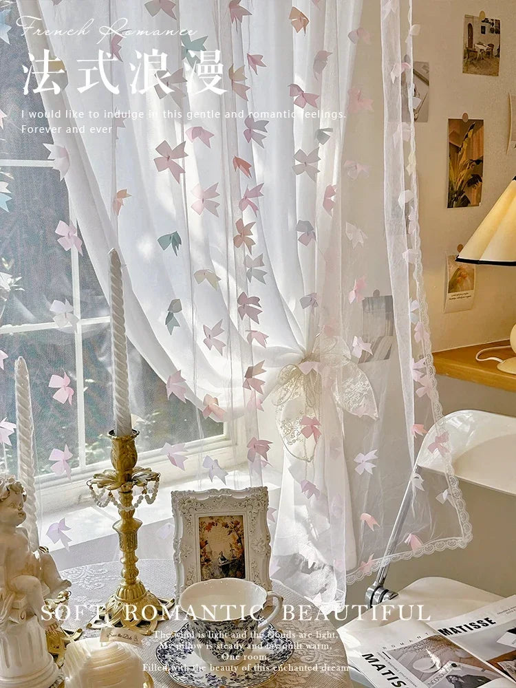 rideau transparent feuilles stylisées romantique blanc rose vert chambre hospitalité