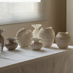 vase moderne céramique blanc rayures horizontales opacité fait main décoration maison