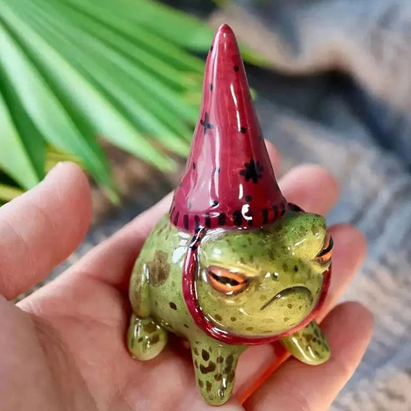 statuette grenouille peinte résine chapeau sorcière verte rouge bleue points noirs contemporaine extérieure ornement