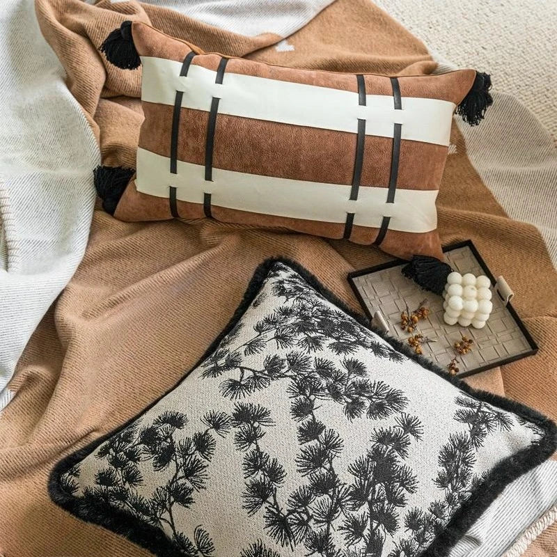 housse coussin motif floral moderne beige noir maison hospitalière respectueux environnement non toxique polyester