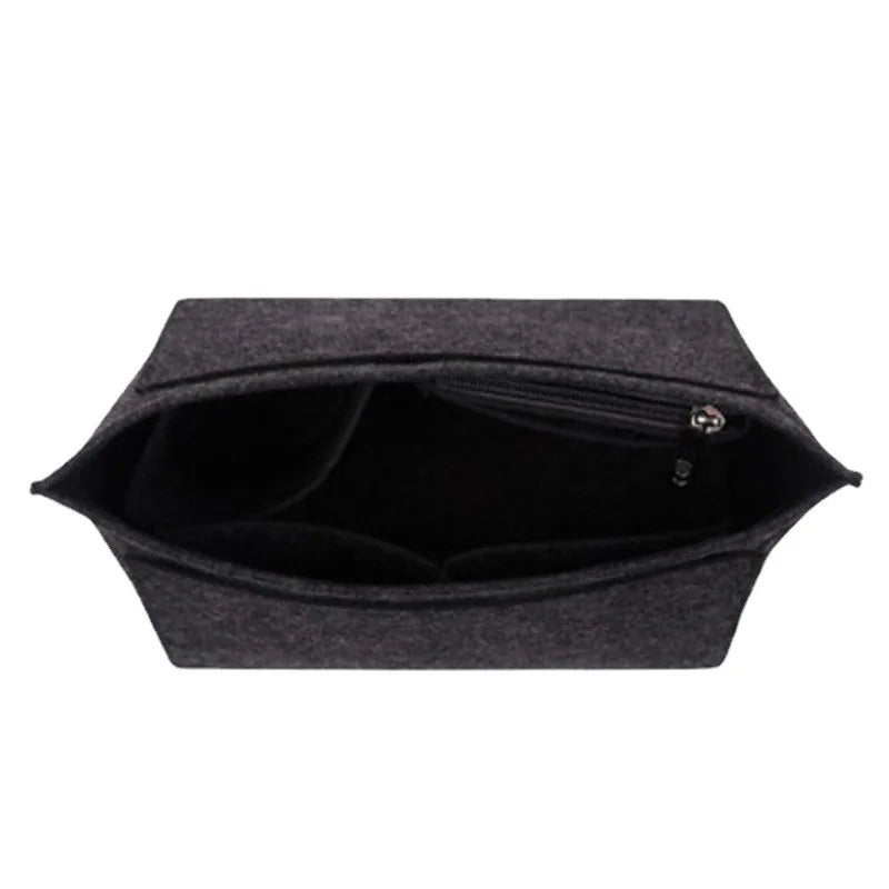 sac cosmétique moderne réutilisable beige noir rose pâle uni opaque poignée amovible compartiments intérieurs