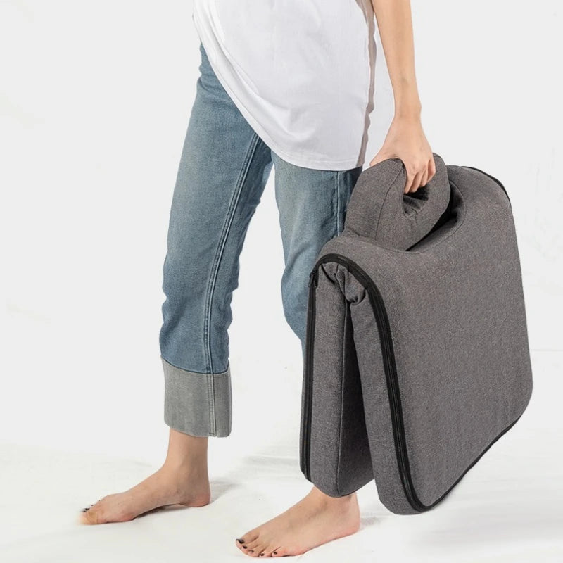 coussin pliable tissu gris moderne minimaliste poignée boutons fermeture confortable assise repos meditation portable
