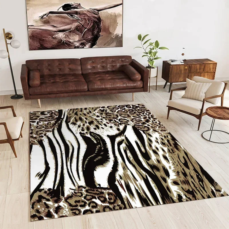Ce tapis d'intérieur est composé de motifs de peau de léopard et de rayures de zèbre, apportant une touche de sophistication et de style sauvage à l'espace.