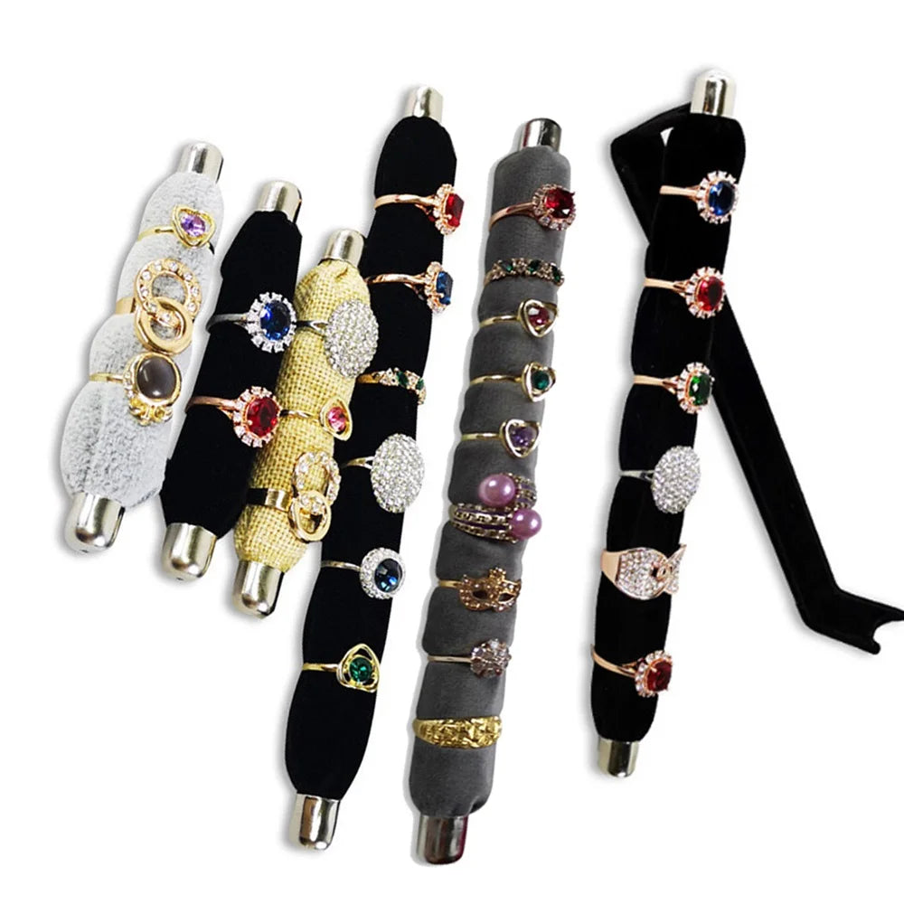 support bijoux velours gris noir moderne clips métalliques anneaux bijoux exposant affichant rangement doux