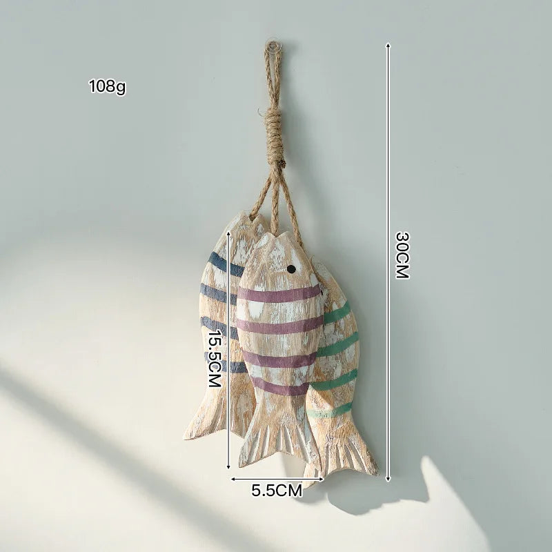 poisson décoratif bois rustique marin cordelette blanc bleu beige brun rayures horizontales coquille