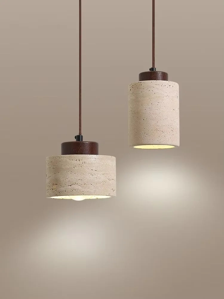 lampe suspendue moderne minimaliste pierre beige brun texture naturelle câble noir salon chambre principal