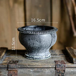 pots céramique vintage gris bleu texture usée rustique plantes balcon