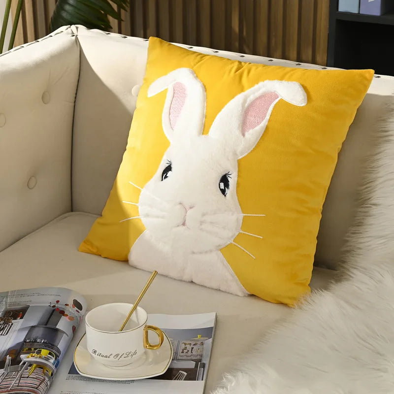 taies d'oreiller velours brodées animaux cute fun gris rose bleu beige decoration maison cartoon