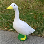 statue canard résine blanc jaune vert moderne extérieur jardin ornement animalier