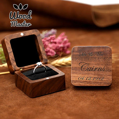 Boîte à bijoux en bois de noyer avec intérieur velours rouge