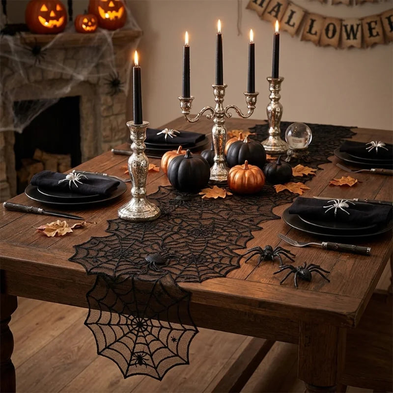 décoration halloween nappe toile d'araignée dentelle noire orange violet bougies citrouille araignées feuxilles