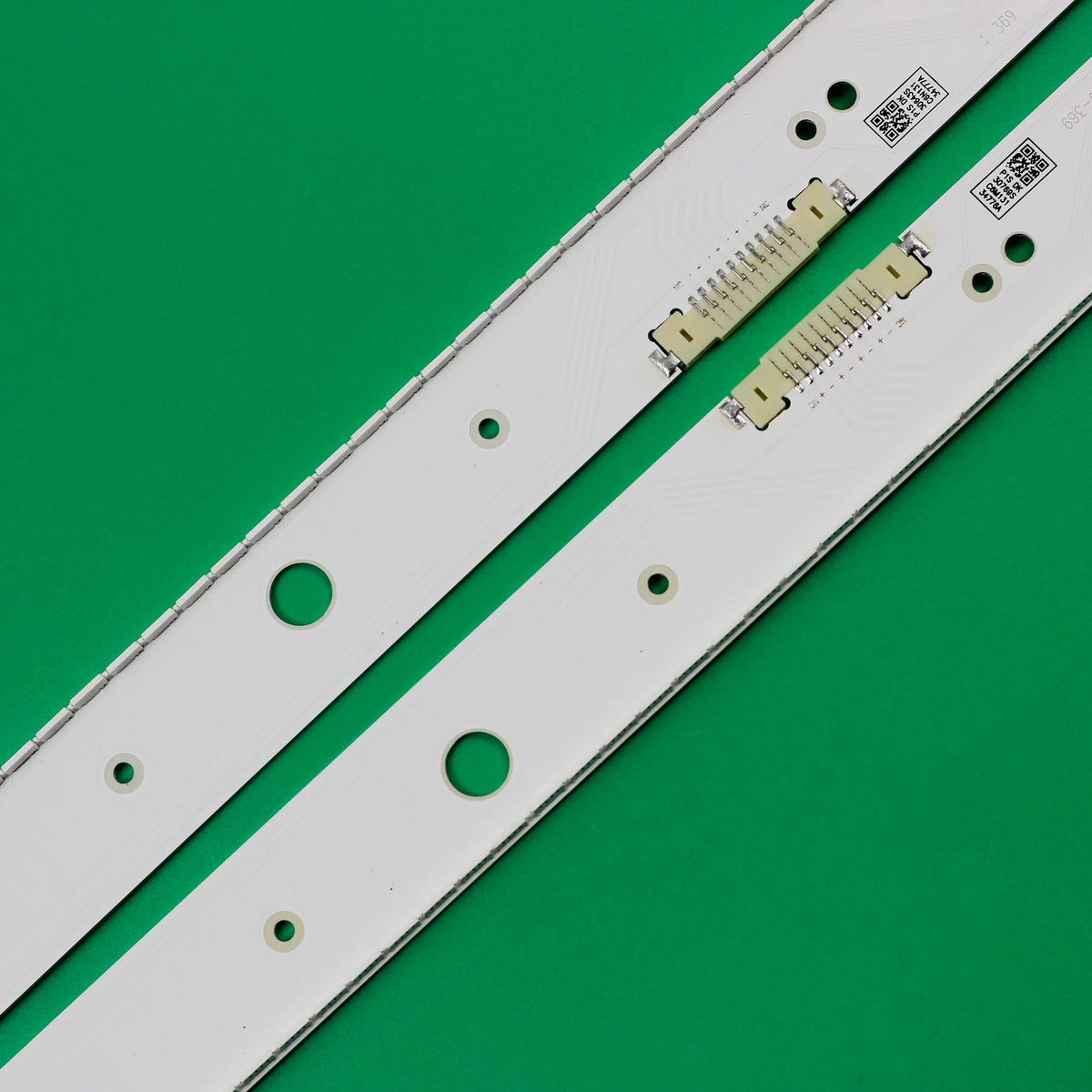 bande led blanc moderne clips accessoires technologiques industriels fixations techniques