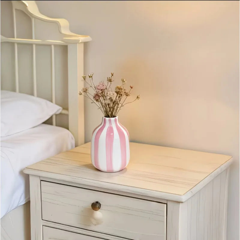 vase porcelaine rayures horizontales bleu blanc rose jaune rouge moderne minimalisteintérieur décoration fleurs