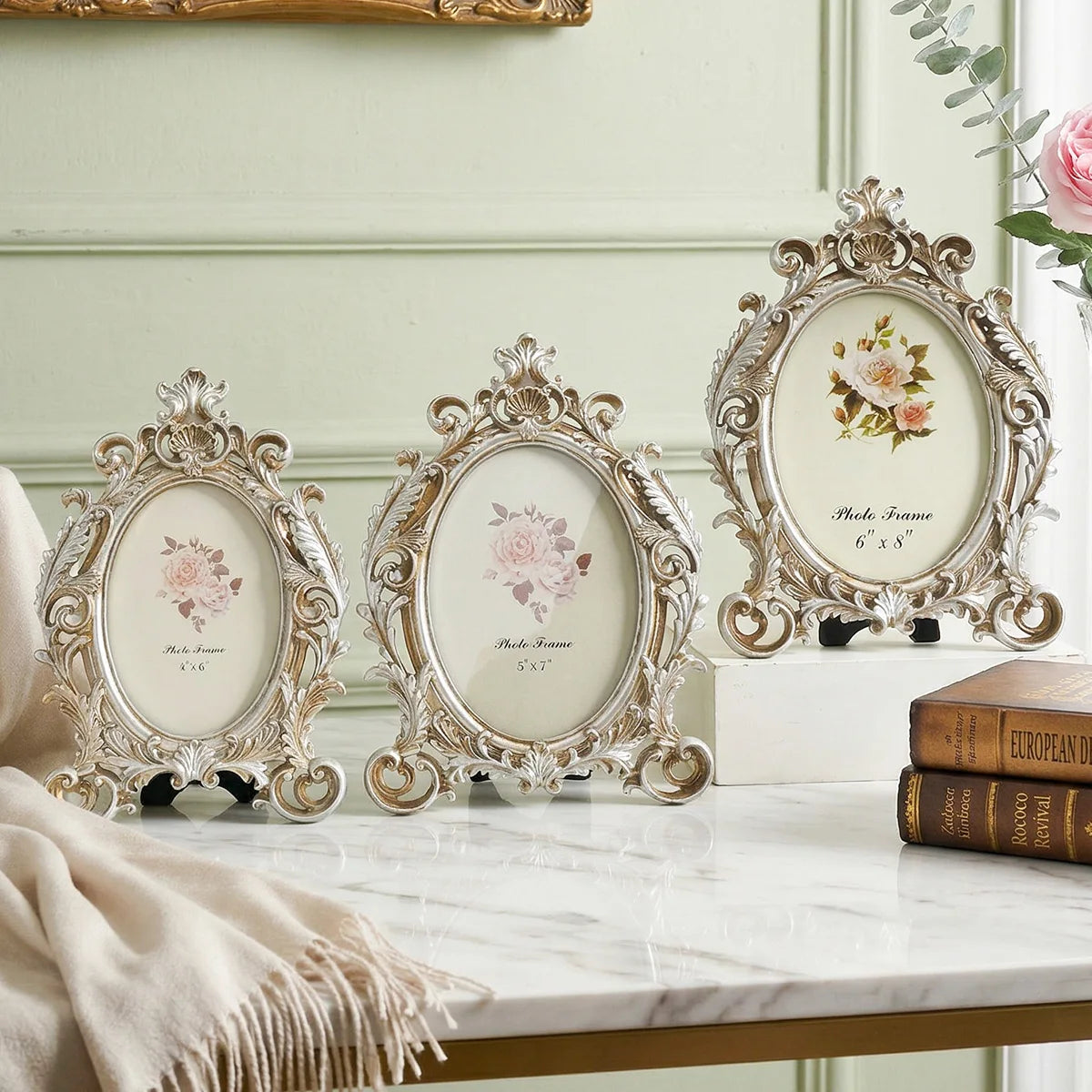cadre photo doré ornements floraux baroques classique pieds noirsintérieur décoration résine moderne fixations pieds