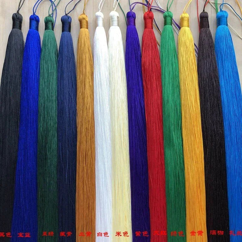 pompon soie couleur noir bleu vert blanc rouge orange violet traditionnel décoratif textile rideau