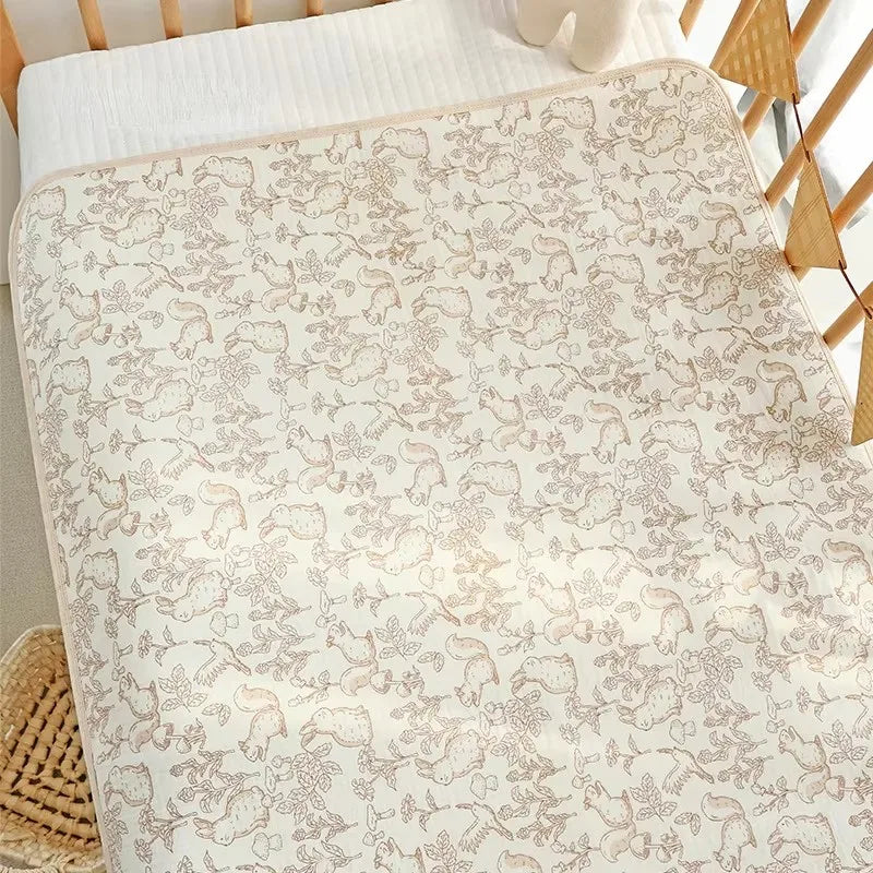 coussin bébé imprimé animaux fleurs beige clair décoratif chambre enfant usage quotidien