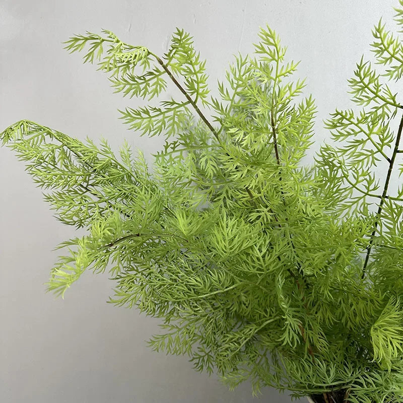 branche fougère artificielle verte feuilles fines vase décoratif motifs florauxextérieur décoration botanique