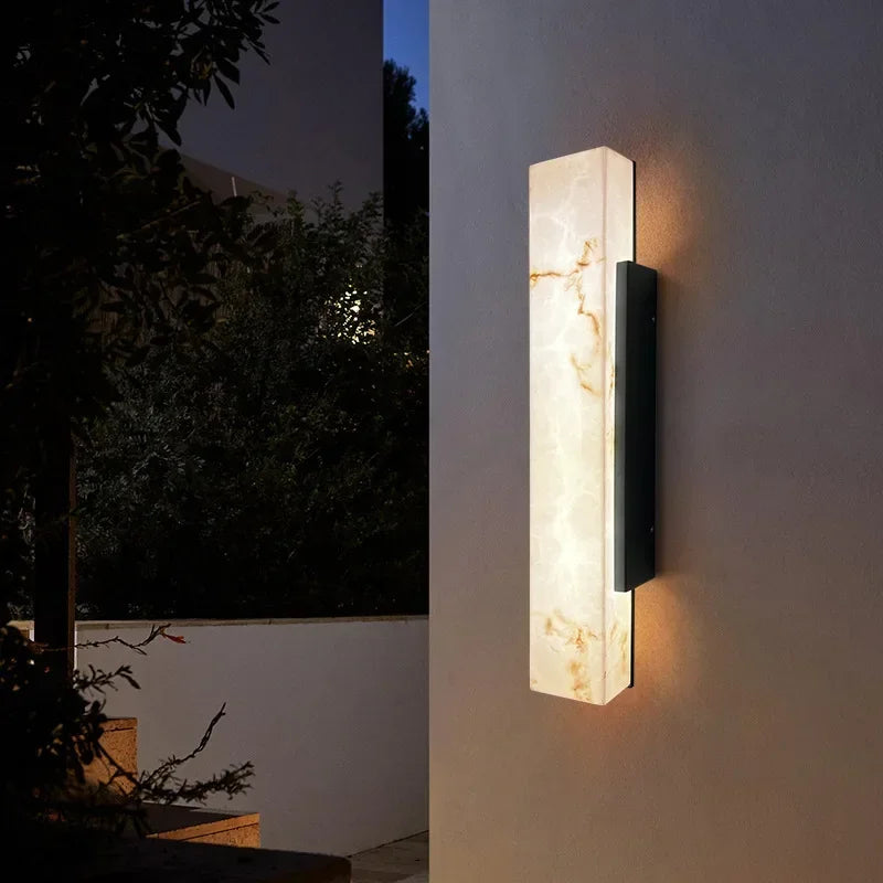 applique murale led moderne imitation marbre blanc veinures lumineuse extérieure contemporaine fixée muralisée
