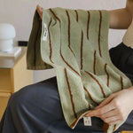 serviettes coton rayées absorbantes marron vert bleu clair maison moderne étiquette stay soft