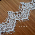dentelle fleurs franges broderie fine blanc opaque 18cm largeur écolo tissu maille decoration