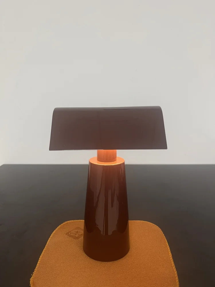lampe table moderne minimaliste japonais rouge gris clair led intérieur maison
