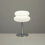 Lampe de table design avec gradation tricolore en action