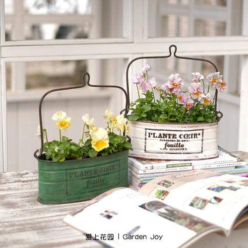 cache pot vintage rustique vert blanc imprimé plante cœur poignée métallique viola décoration intérieure